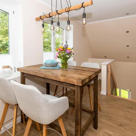 Haus-am-teich-wohnung-10 *
